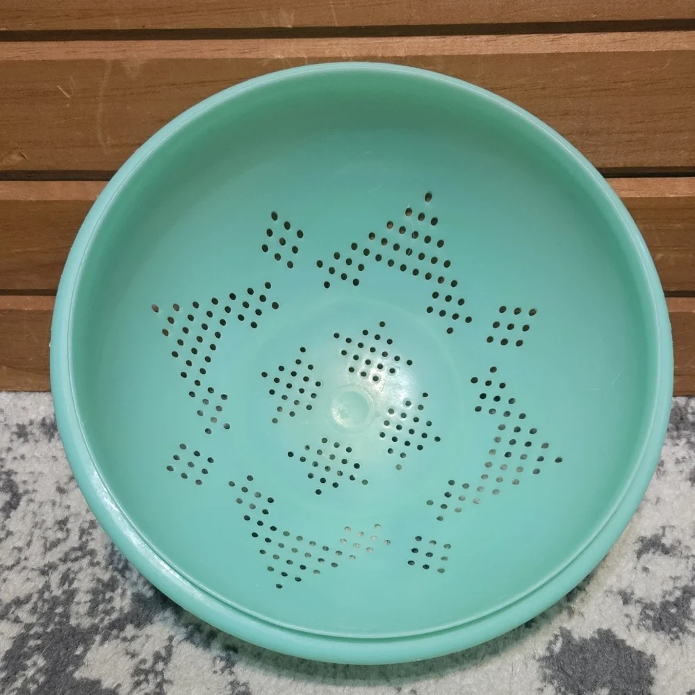 Vintage Tupperware Jadeite Green 9